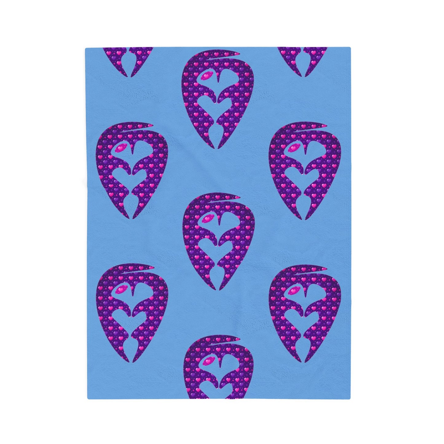 Cozy Velveteen Plush Blanket with Vibrant Heart Design