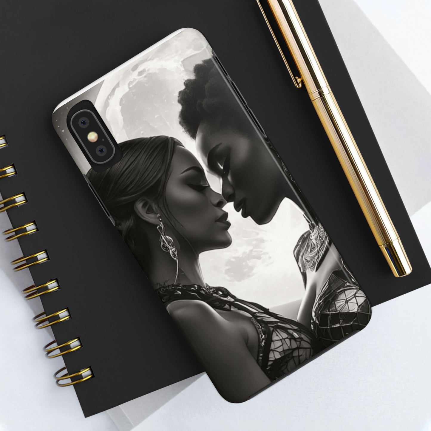 Elegant Black & White Phone Case with Dual Silhouette Design