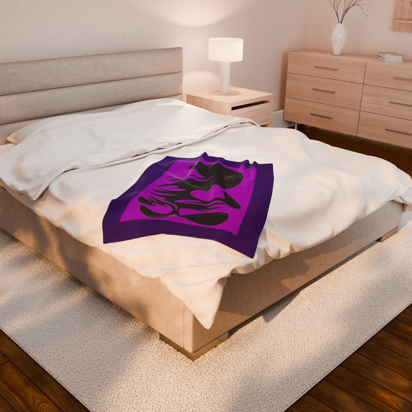 Cozy Velveteen Plush Blanket with Abstract Design - Perfect Gift for Home Decor and Special Occasions