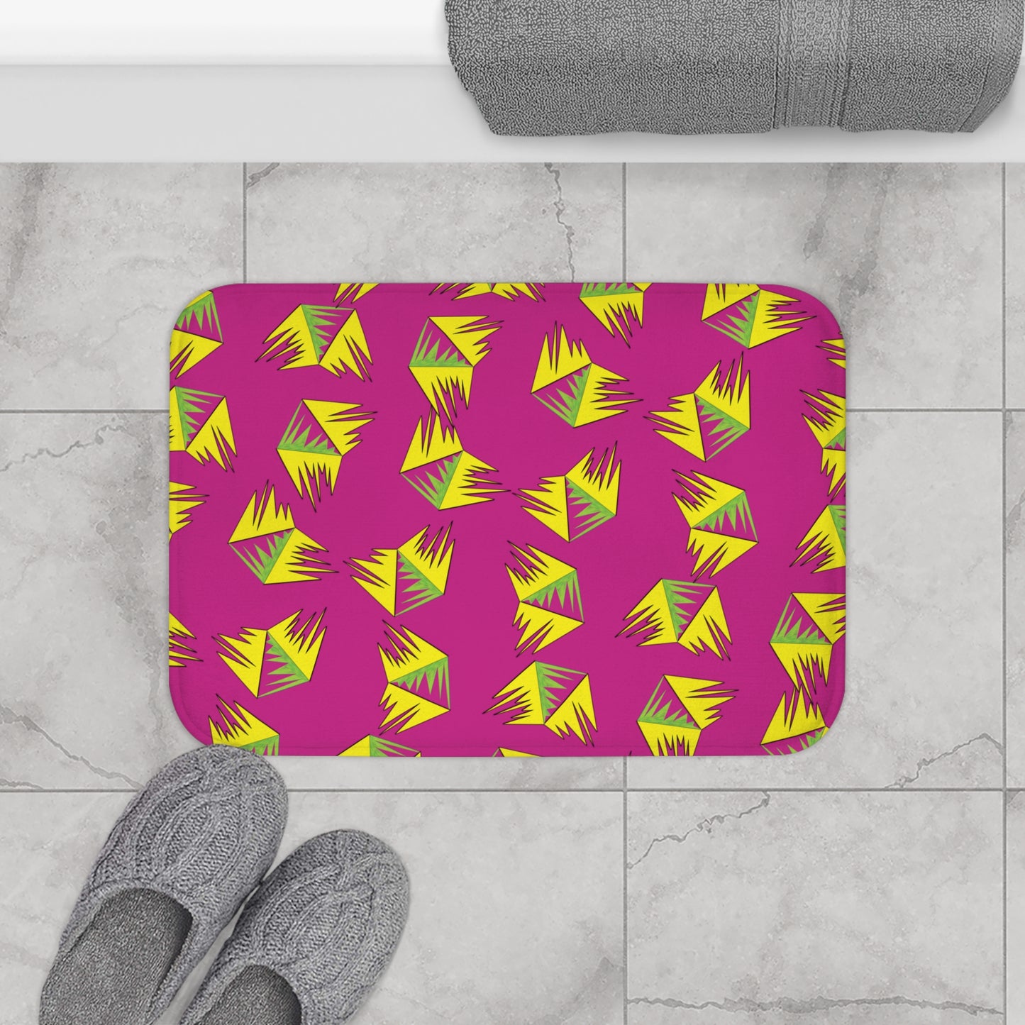 Vibrant Geometric Bath Mat - Colorful Comfort for Your Bathroom