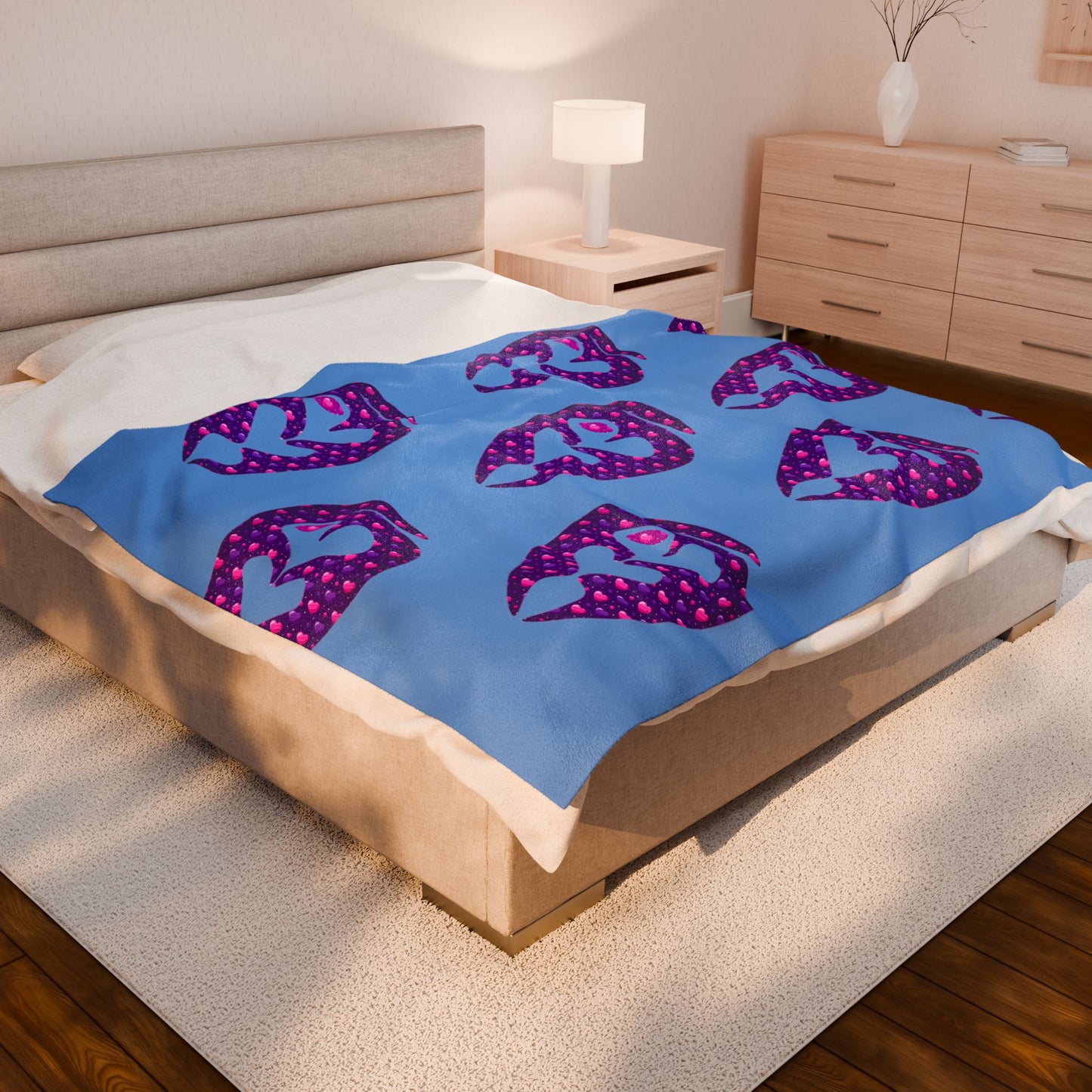 Cozy Velveteen Plush Blanket with Vibrant Heart Design
